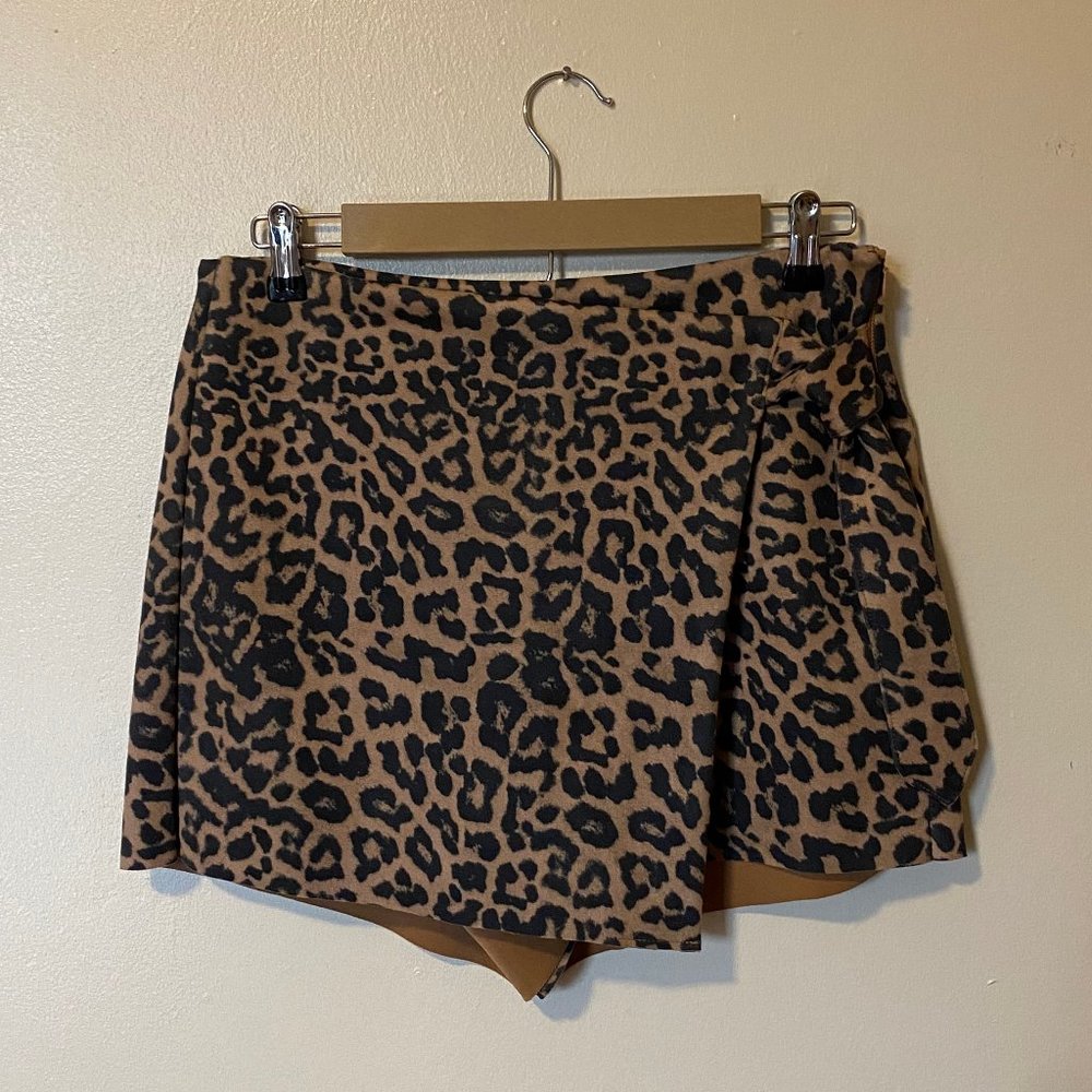 Zara Leopard Print Wrap Skort Size M